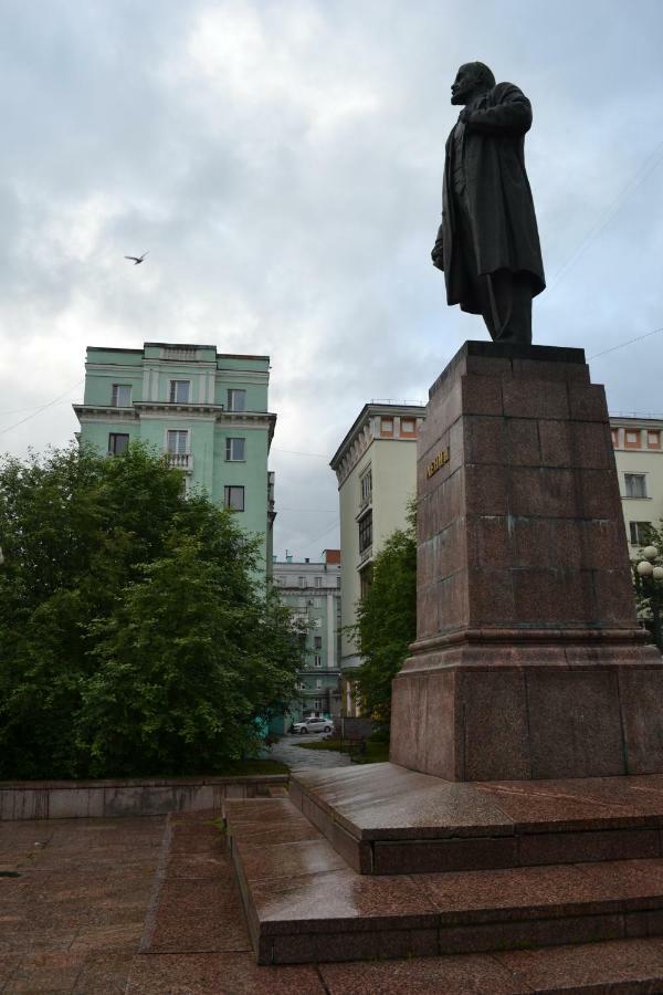 무르만스크 Lenin Avenue, 65 아파트 외부 사진